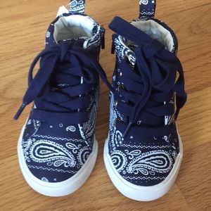 Toddler Shoes 6 Gymboree 👟